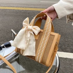 Travel Trendy Fashion Hand-Woven Pearl Hand-Held Small Square Bag