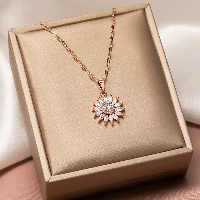 Rose Gold Sunflower Zircon Pendant Necklace