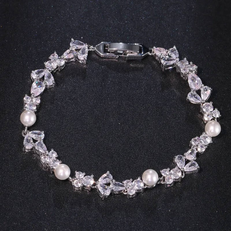 Luxury Pearl and Zircon Bracelet