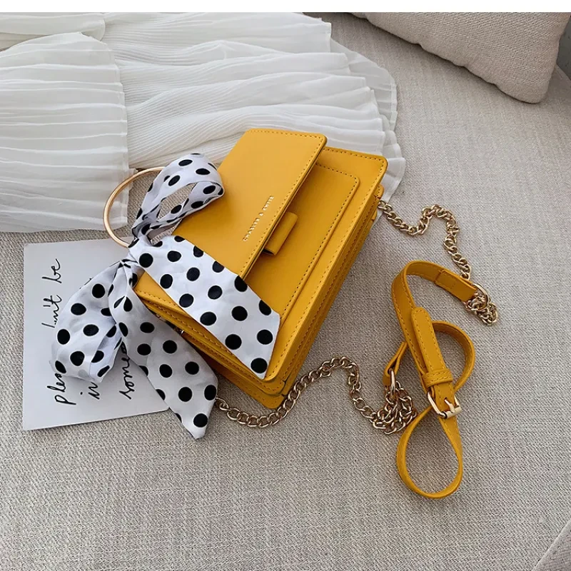 Trendy Small Chain Texture Handbag