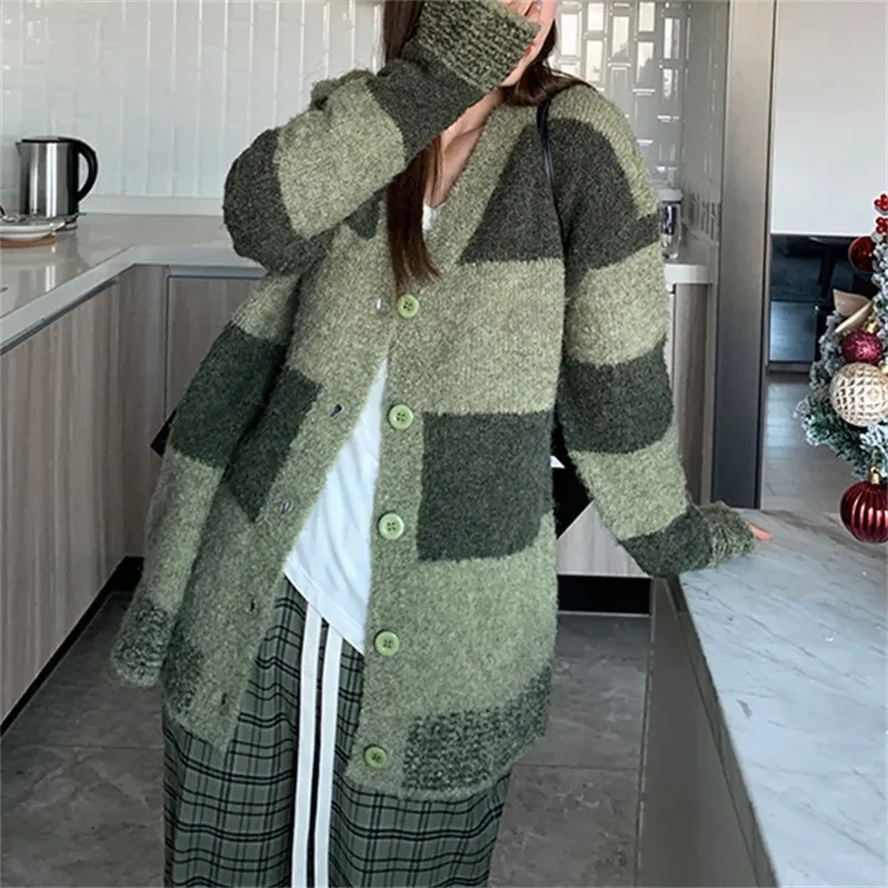 Slim Green Plaid Knit Women