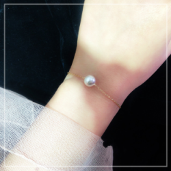 Single 18K Gold Japanese Akoya Sea Pearl Bracelet Adjusts Natural Rose White Color Gold Flawless Bulb