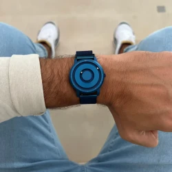 Magneto Watch