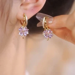 Fashion crystal four-leaf flower pearl earrings